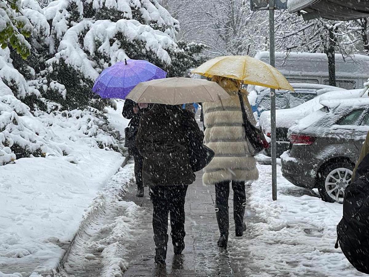  Vremenski fenomen temperaturna inverzija zadesio Srbiju 