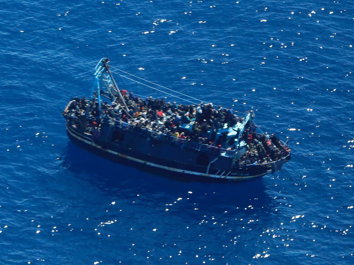  Tone brod sa 400 ljudi u Sredozemnom moru 