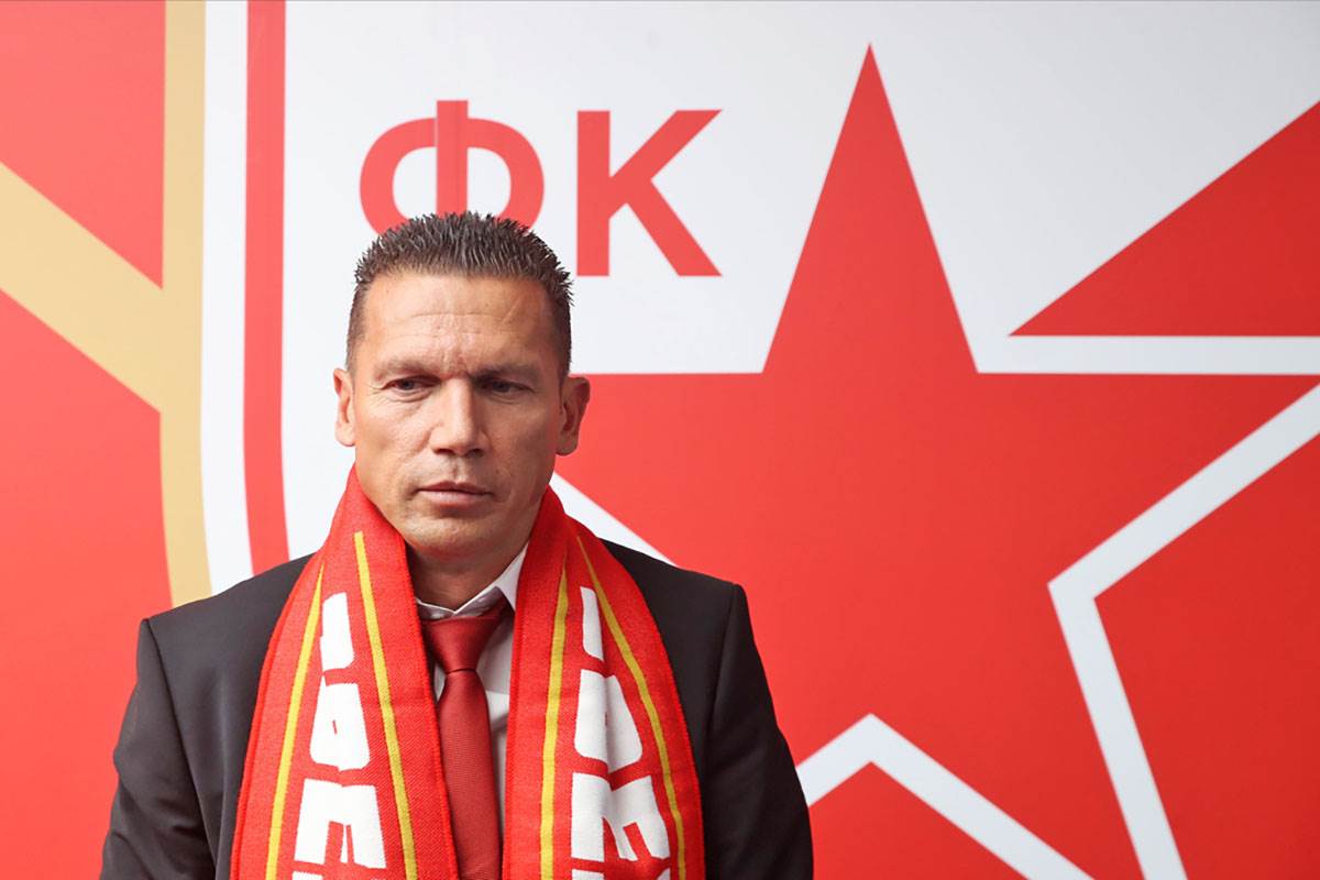 FK Crvena zvezda atjaunināja savu - FK Crvena zvezda