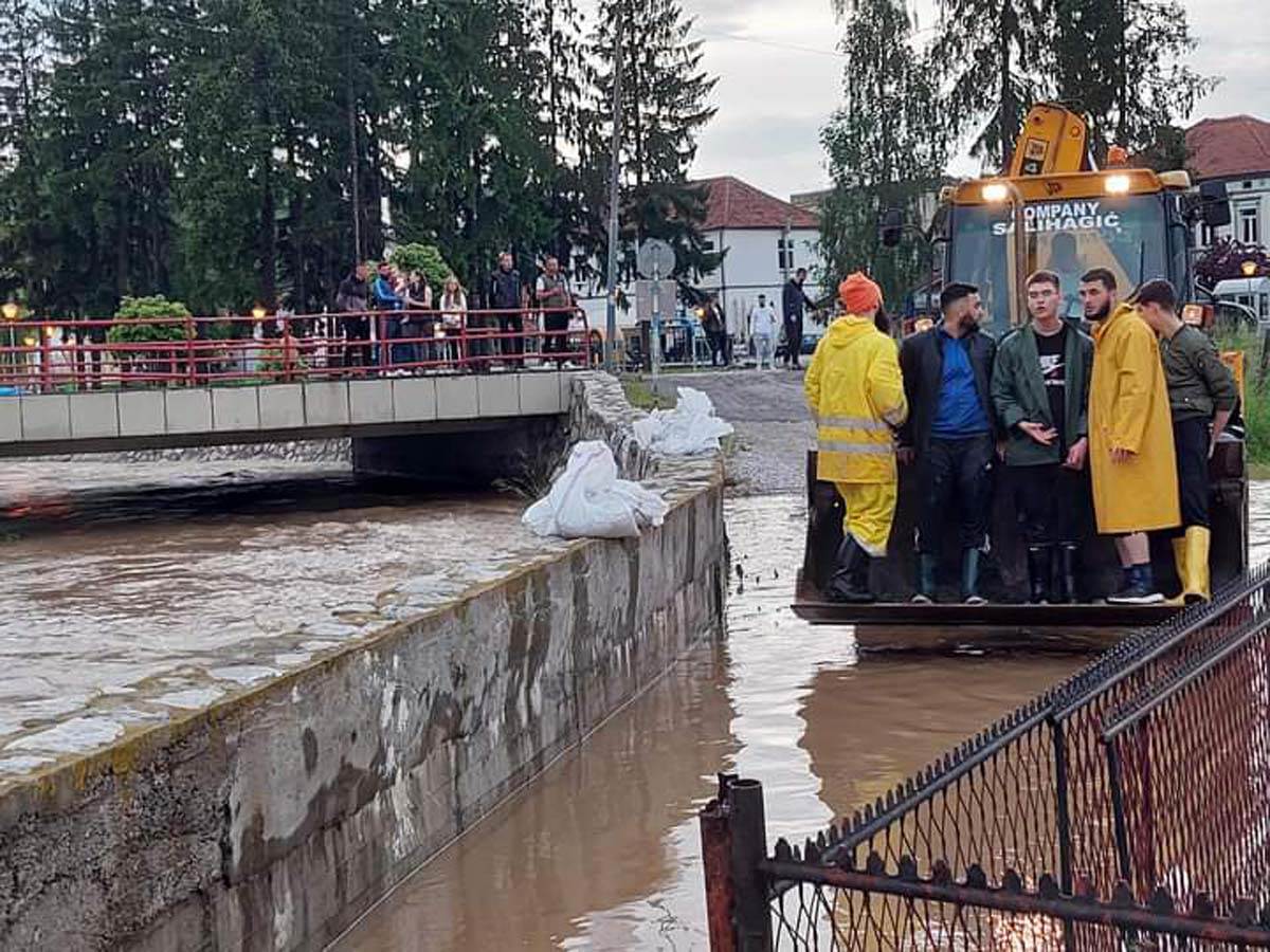  Ogromne poplave u Sjenici 