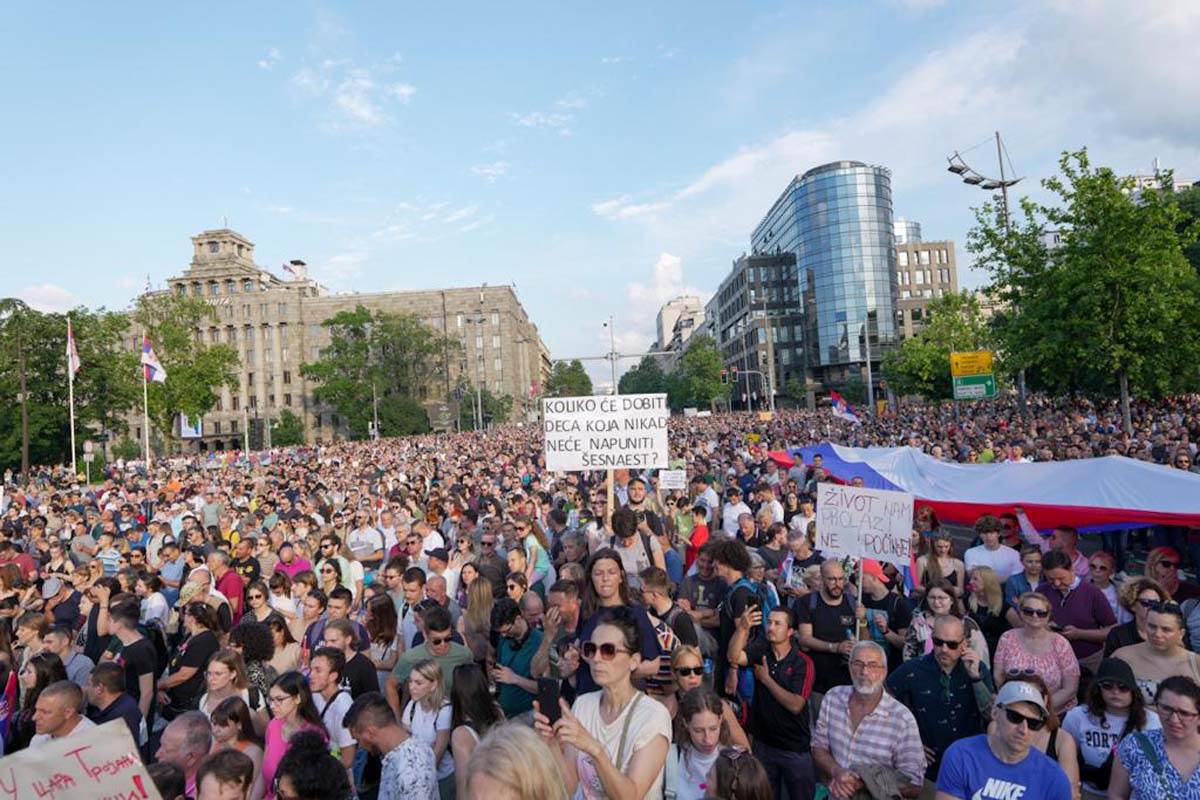  Protest Srbija protiv nasilja petak 9 jun 