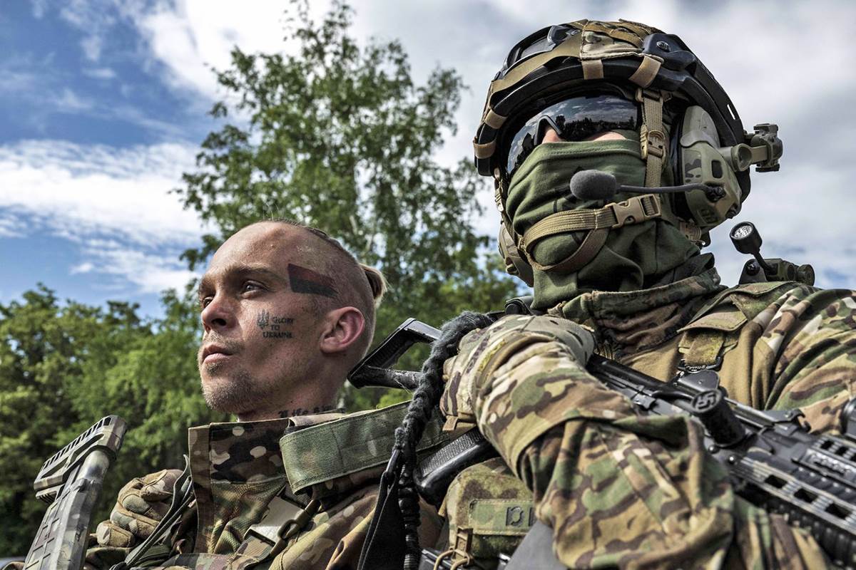  Ukrajinski vojnici kreću na Rusiju 