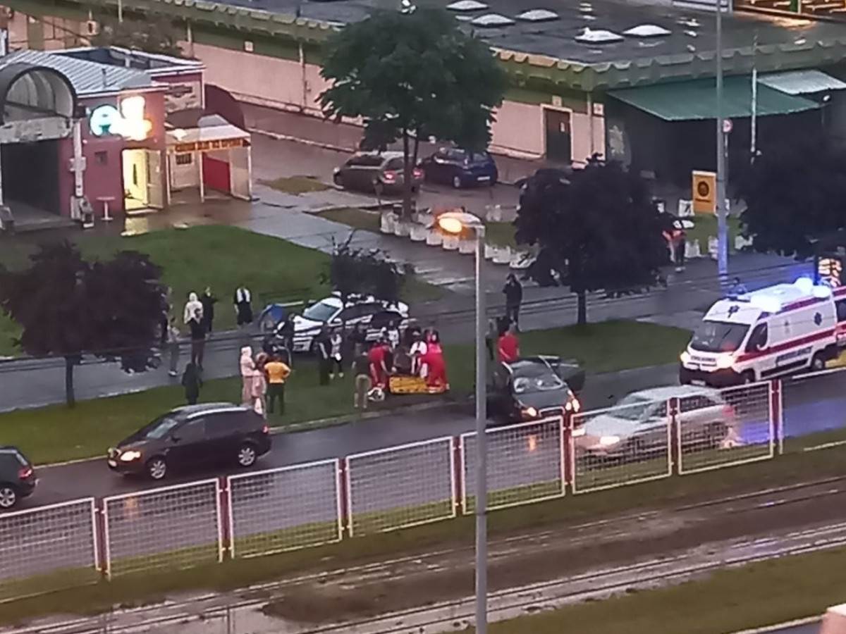  Saobraćajna nesreća u Bloku 44 na Novom Beogradu 