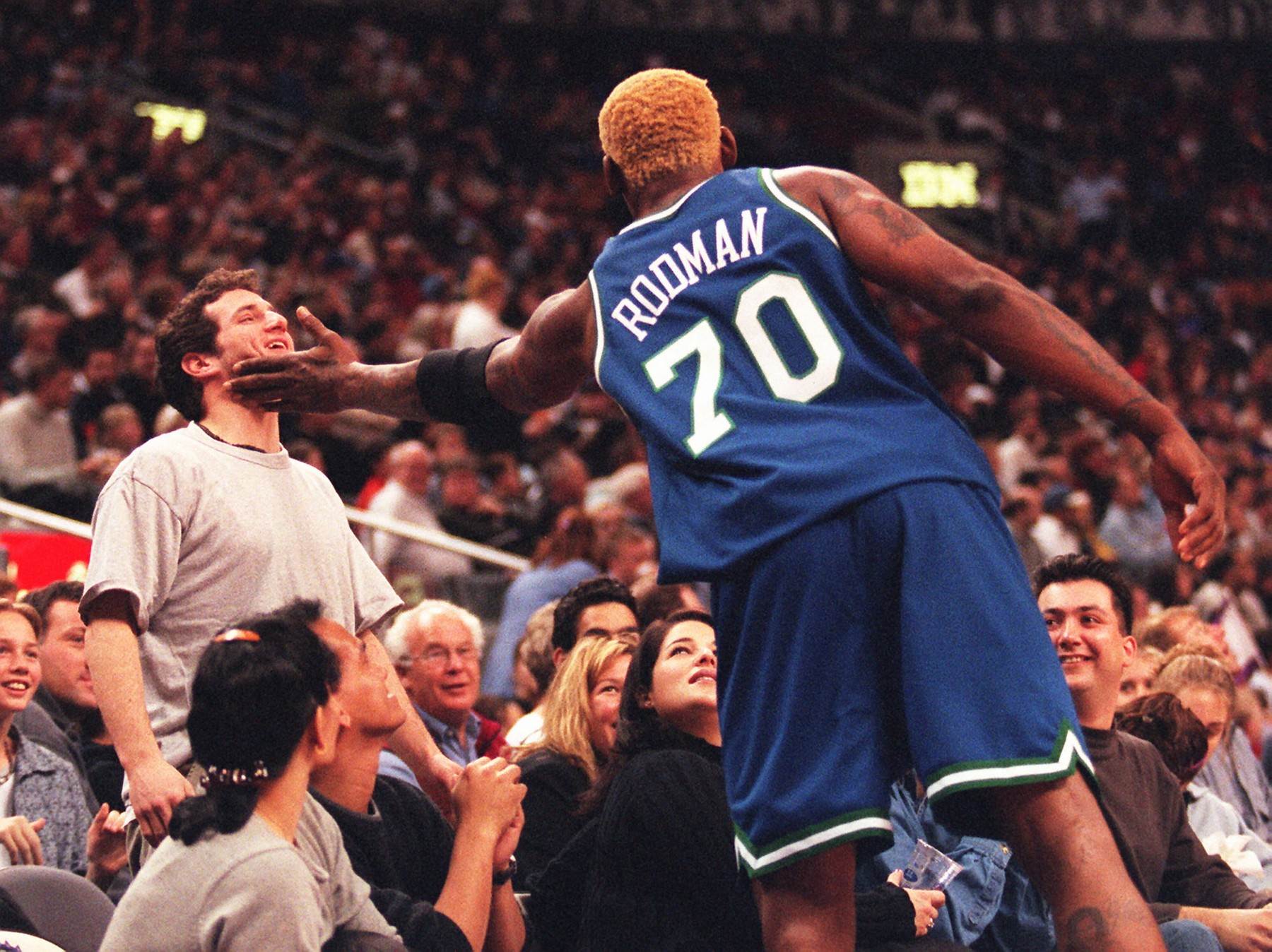  Denis Rodman hteo 69 na dresu, NBA liga zabranila 