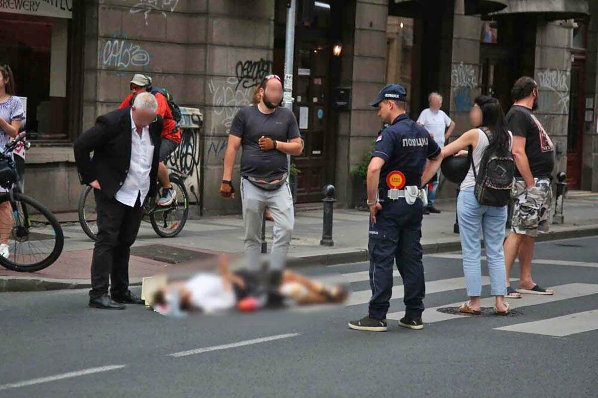  Dostavljač udario ženu u Beogradu ležala krvava na asfaltu 