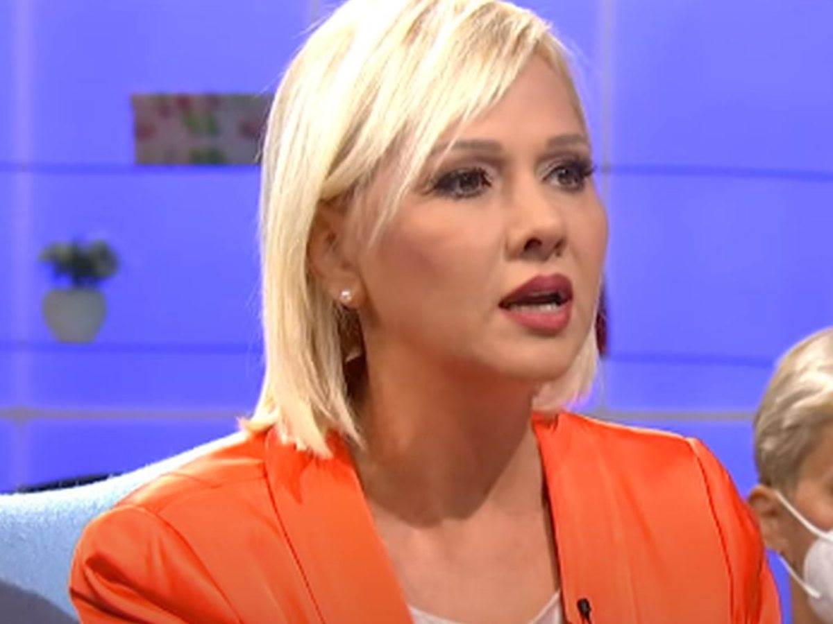  Voditeljka RTS Dnevnika Ivona Pantelić zaspala u studiju 
