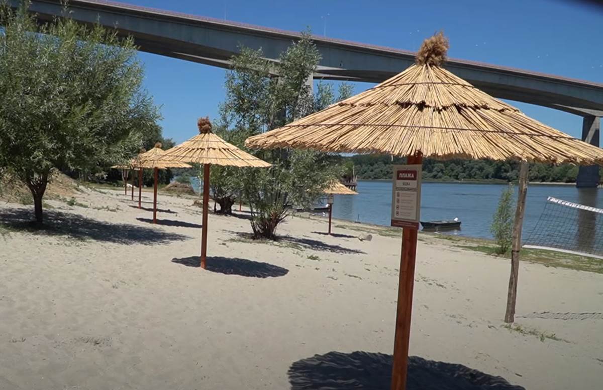  Plaža u Čortanovcima gde je sniman film Varljivo leto 68 