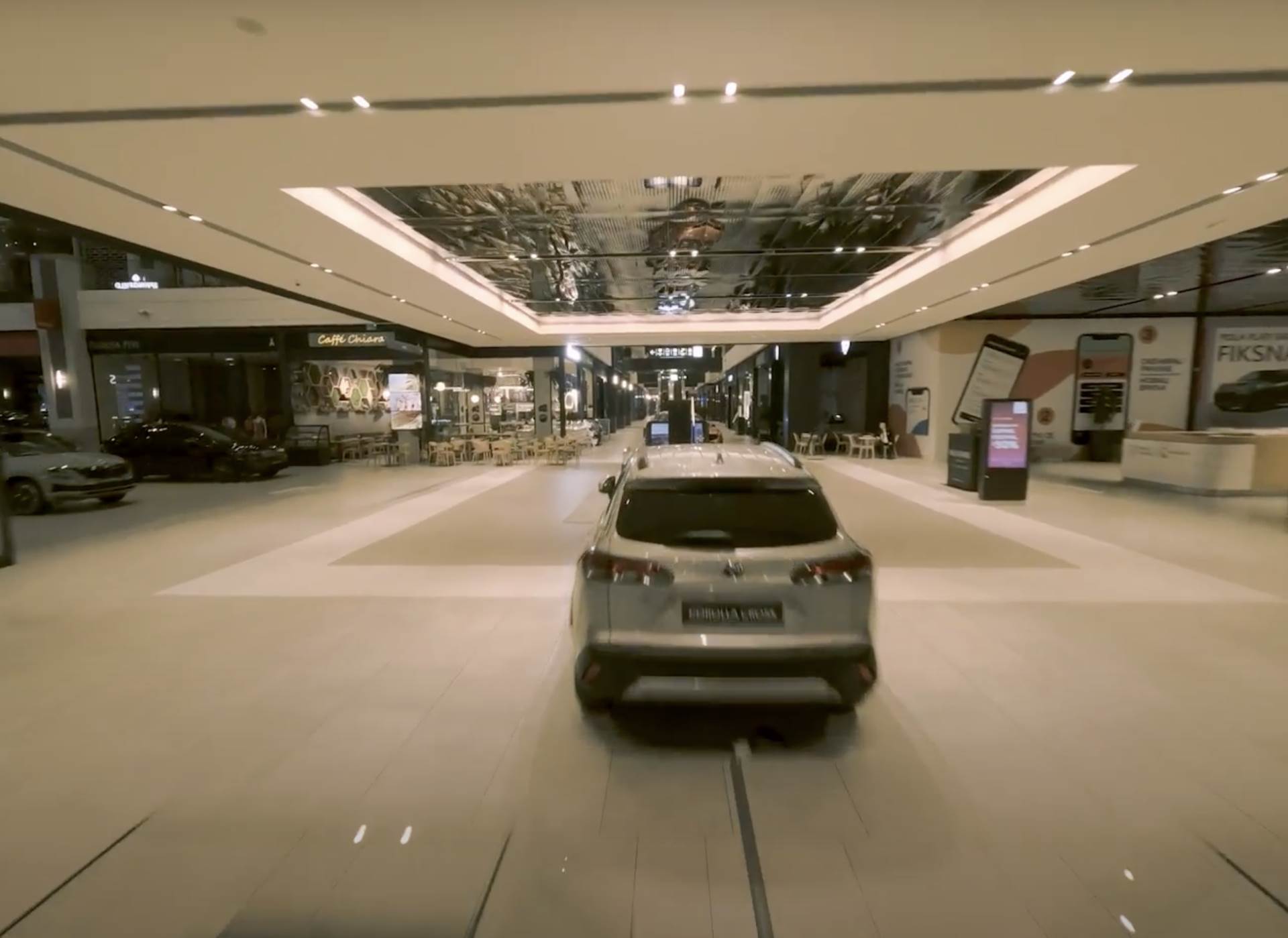  Galerija Automobila Srbije video ulazak u tržni centar 
