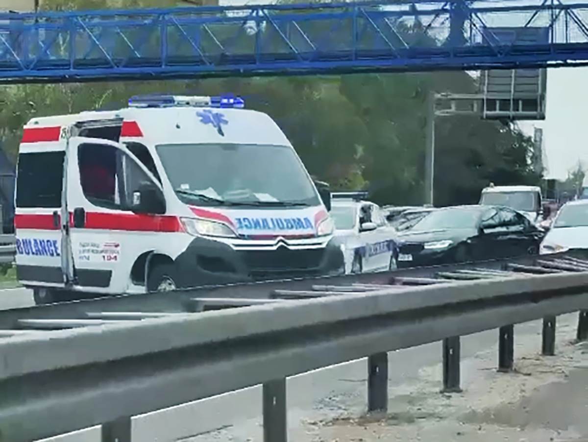  Kombi udario muškarca na autoputu Beograd Niš 
