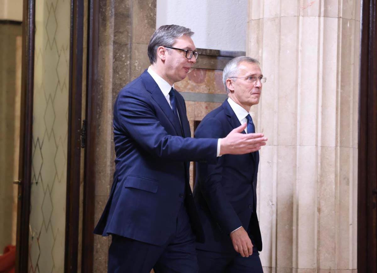  Aleksandar Vučić se sastao sa Jensom Stoltenbergom 