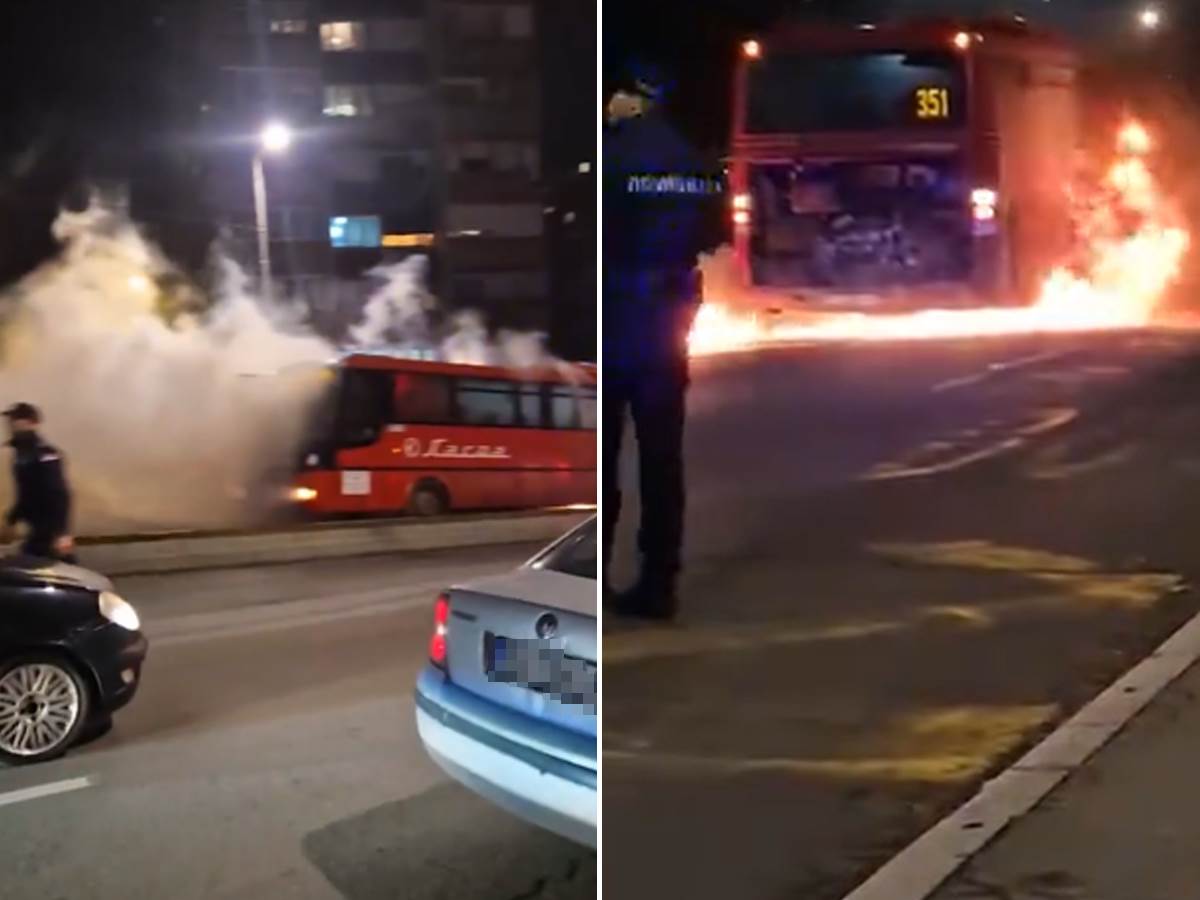  Gori autobus kod Plavog mosta u Beogradu 
