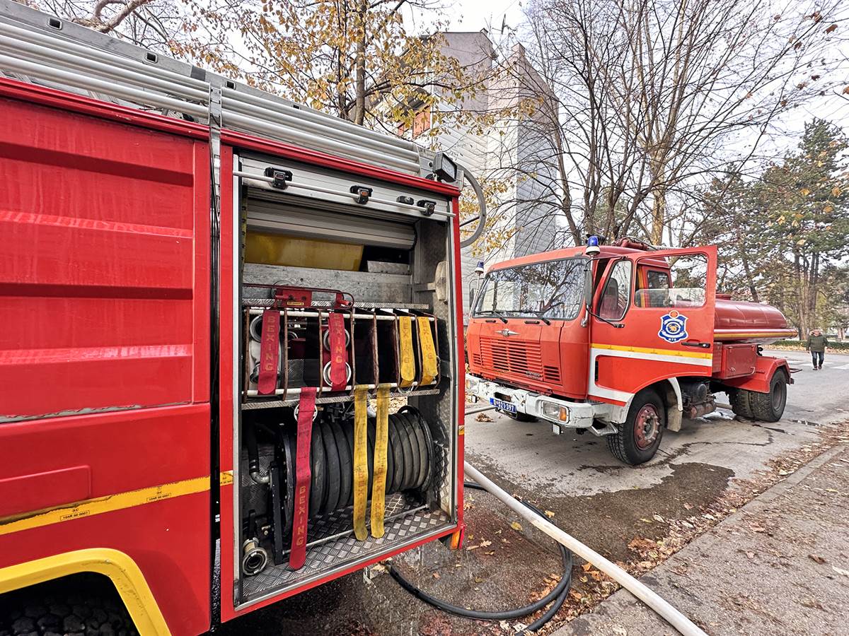  Slavska sveća izazvala požar u Novom Sadu 