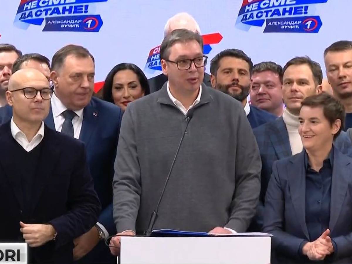  Vučić proglasio pobedu na parlamentarnim i beogradskim izborima 