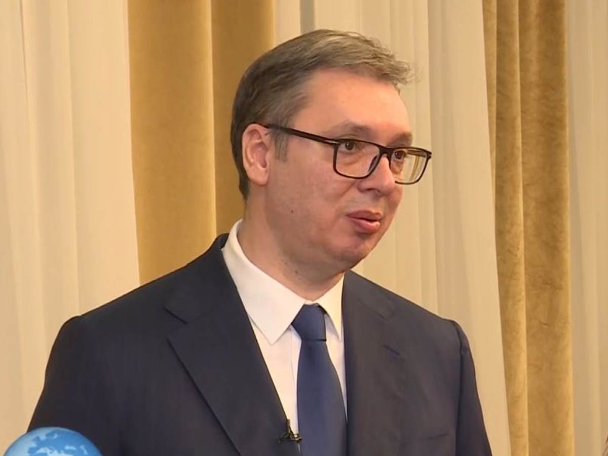  Aleksandar Vučić saopštio da se povećava vrednost vaučera za građane 