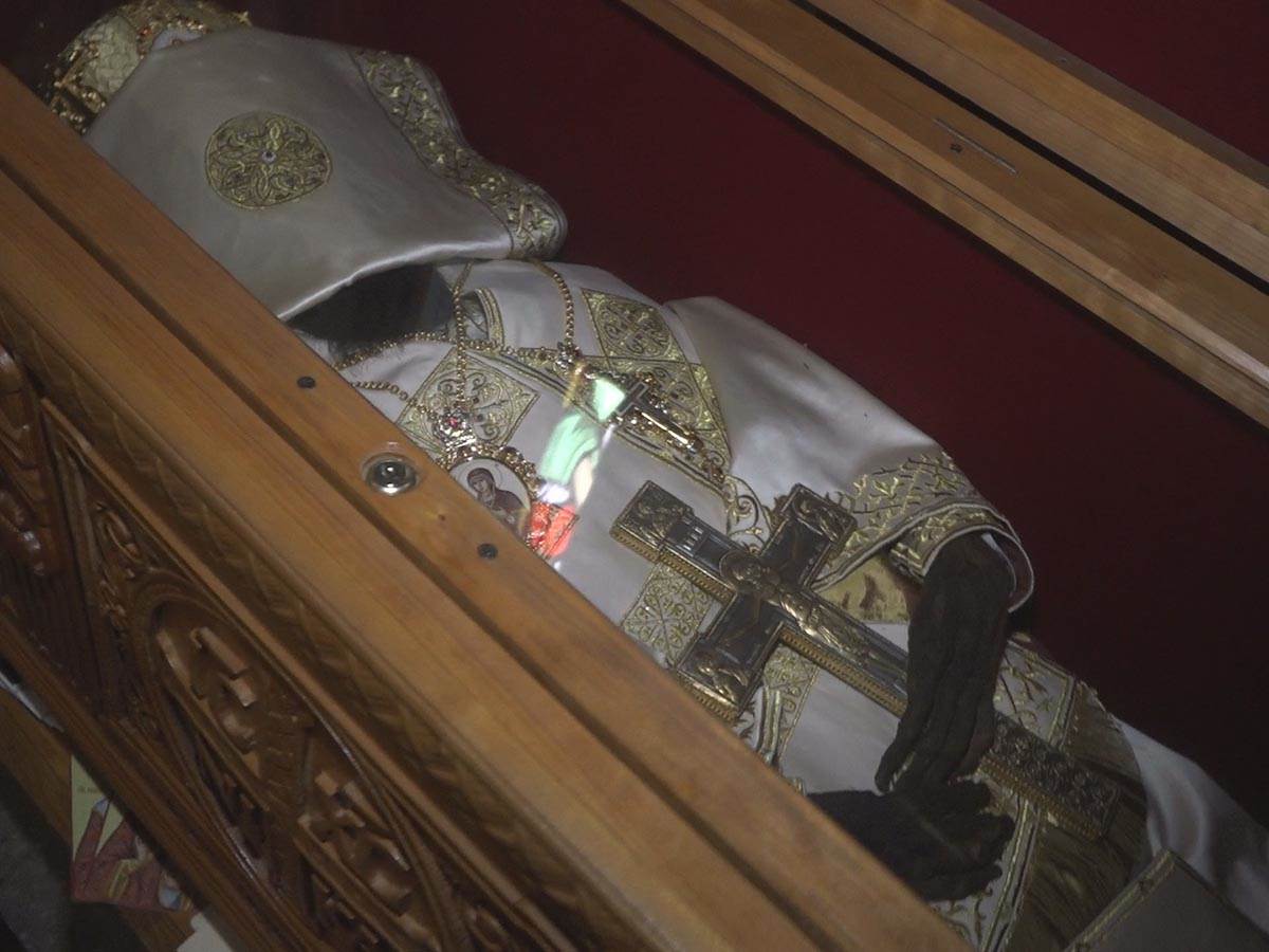  Monasi otkrili čudo nakon iskopavanja svetih moštiju srpskog sveca 