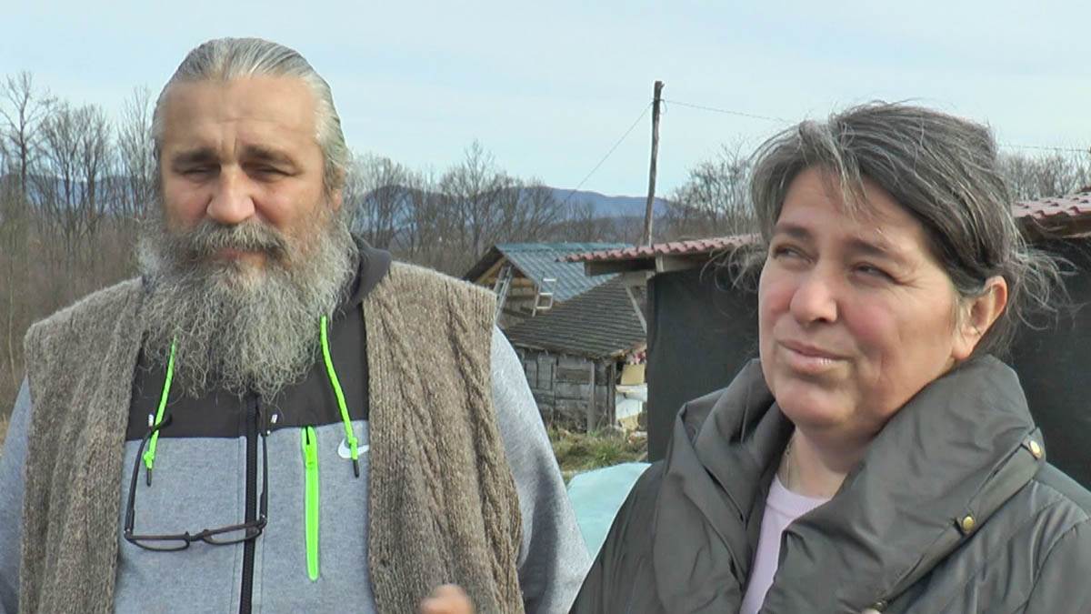  Muž i žena otišli iz Beograda na selo 