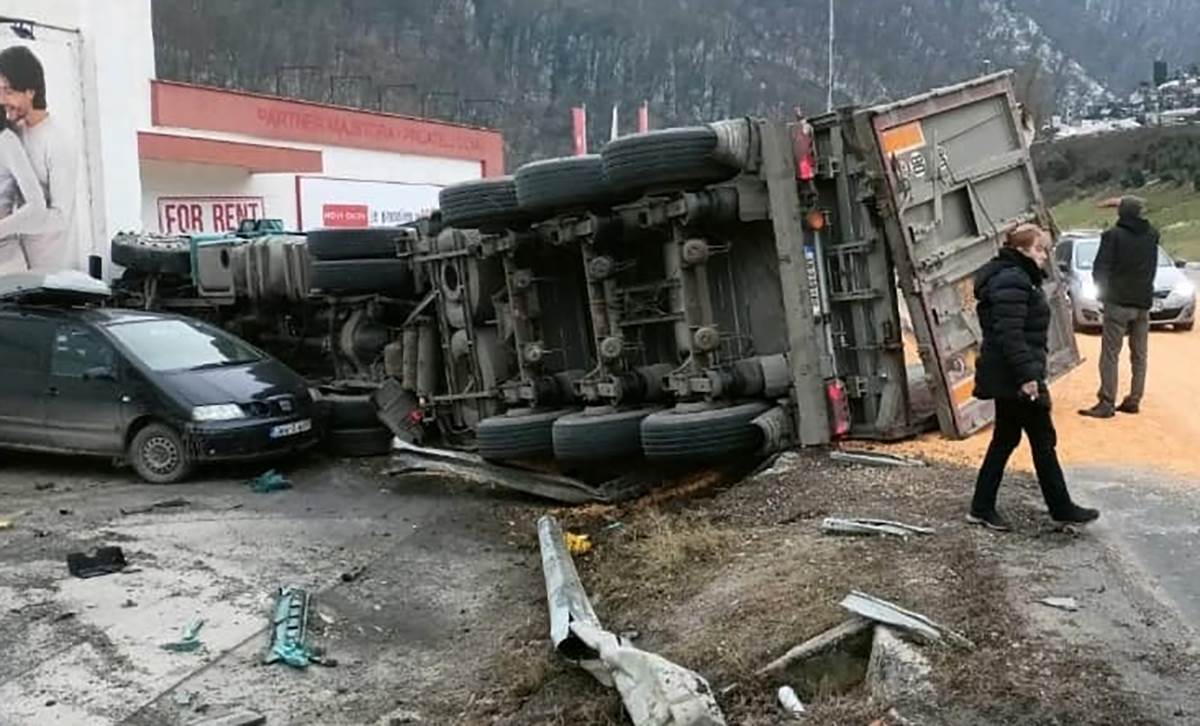 Saobraćajna nesreća u mestu Krčagovo kod Užica 