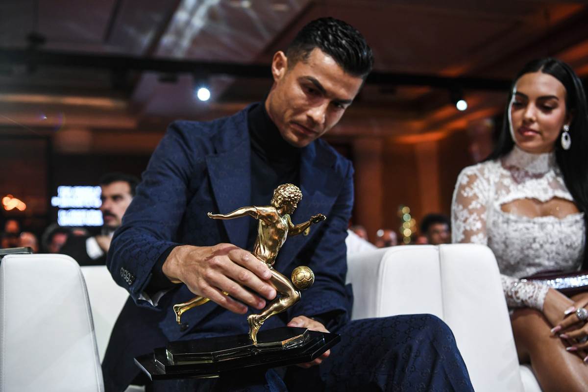 Georgina Rodrigez na dodeli nagrada sa Kristijanom Ronaldom u Dubaiju 