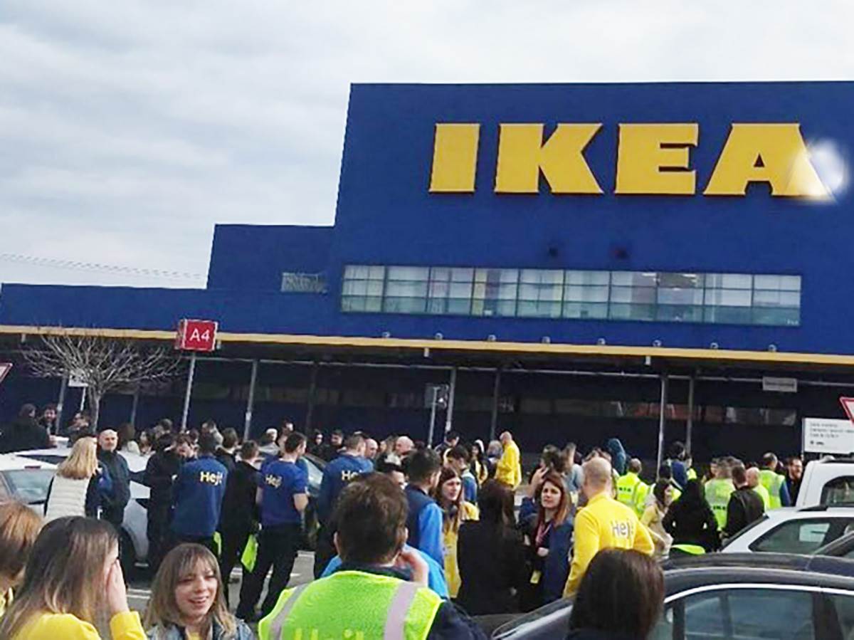  Evakuacija robne kuće Ikea u toku 