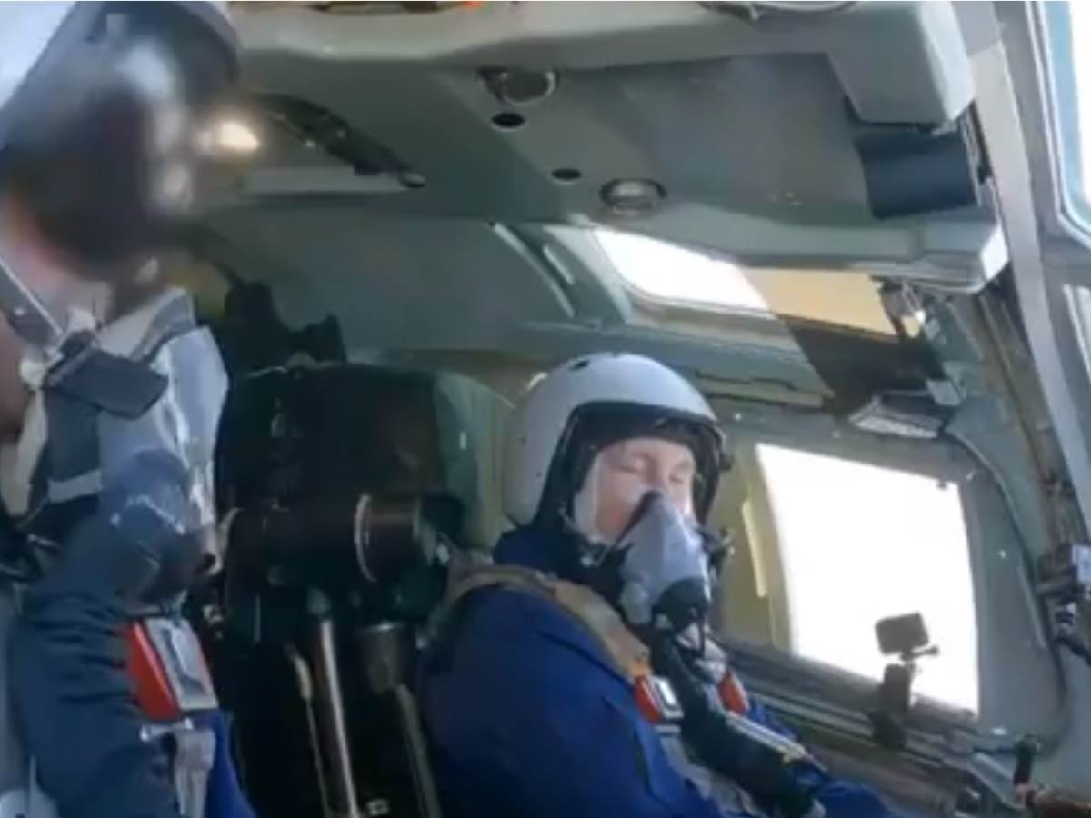  Vladimir Putin pilotira bombarderom 