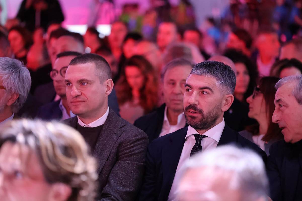  Aleksandar Kolarov i Nemanja Vidić zajedno na ceremoniji 