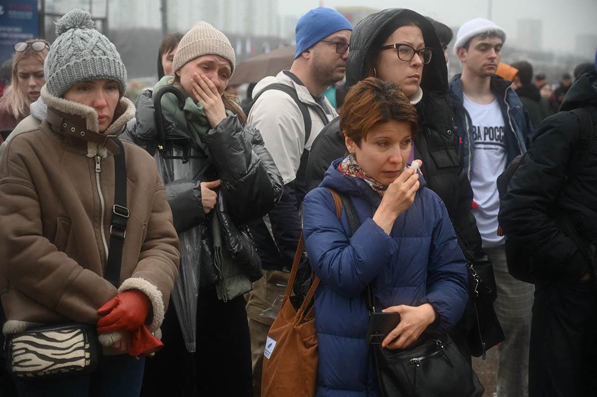 Ljudi se okupili u centru Moskve 