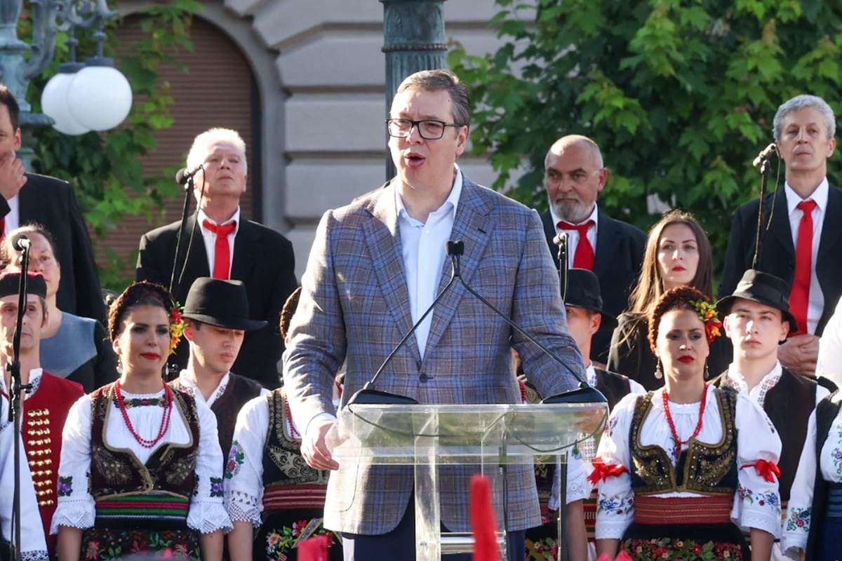  Vučić saopštio da će ministri u Vladi morati ubuduće da idu prvo u Banjaluku 