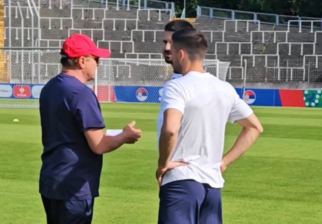  Piksi i Tadić pričali na treningu reprezentacije Srbije, pa iscepali golmana Đorđa Petrovića 