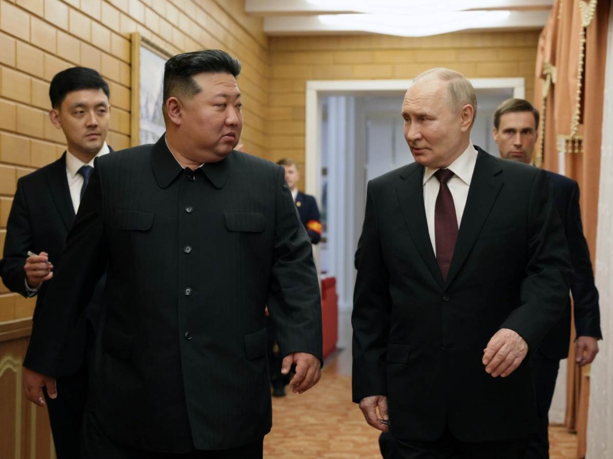  Vladimir Putin i Kim Džong Un 