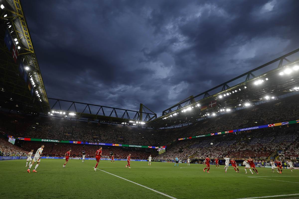 Prekinuta utakmica Nemačka Danska na EURO 2024 zbog grmljavine i oluje 