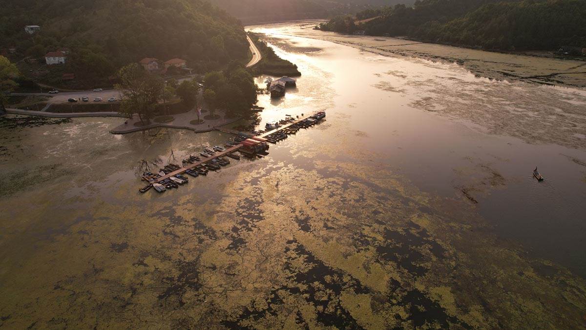 Spasioci spasili dvoje dece i petoro odraslih na jezeru kod Čačka 