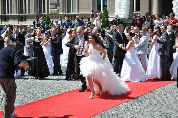  Najbizarniji srpski običaji na svadbama 