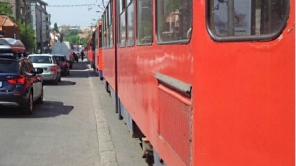  Slavija blokirana zbog udesa i kvara tramvaja 