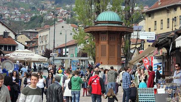  Svedok negirao napade na civile u Sarajevu 