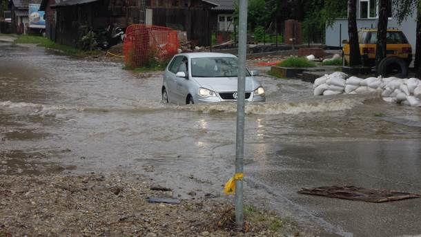  Poplave na jugu Srbije, izlila se Južna Morava! 