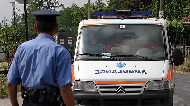  Prevrnuo se minibus kod Žagubice, vozač poginuo, 11 povređenih 
