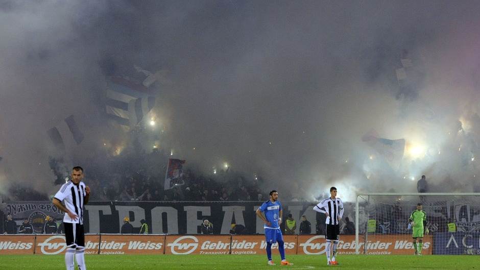  Partizan - stadion prazan 