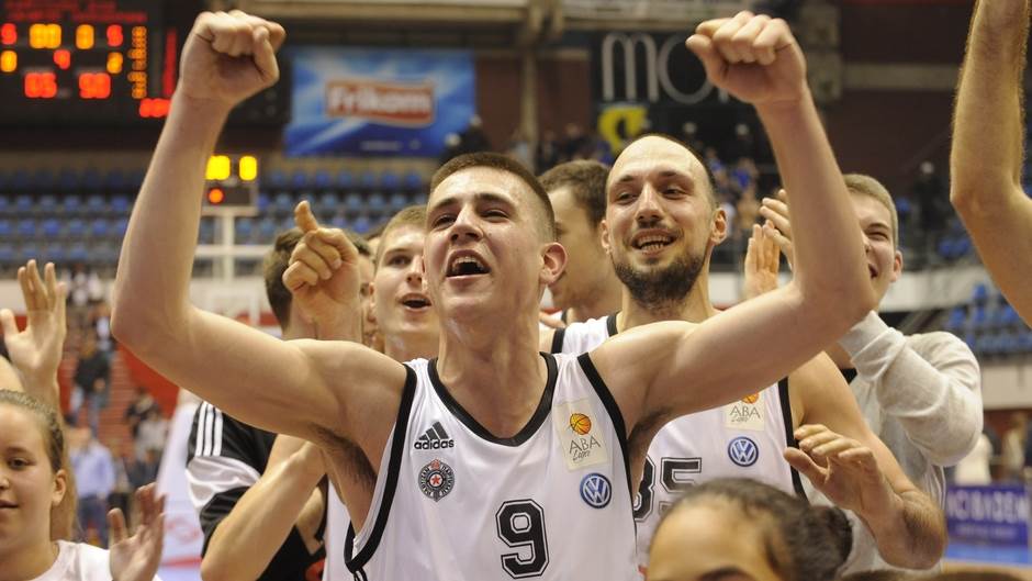  Vanja Marinković, velika nada KK Partizan 