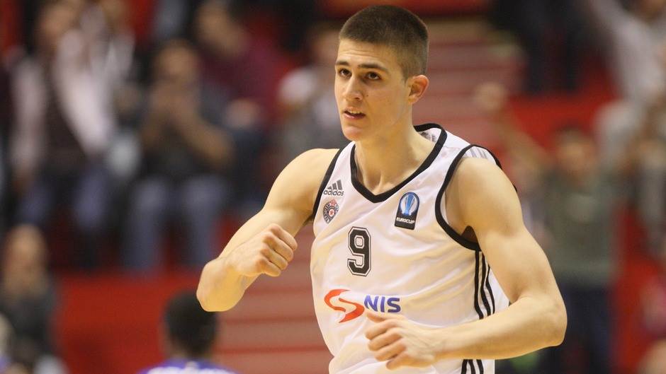 Vanja Marinković potpisuje ugovor sa Partizanom 