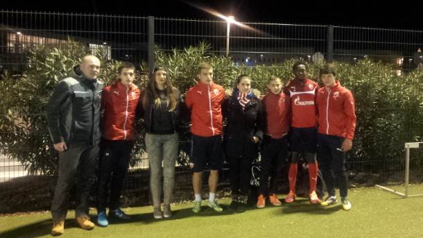  Fudbaleri Crvene zvezde trenirali uz navijače u Sloveniji 