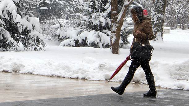 Sarajevo: Sneg paralisao saobraćaj 