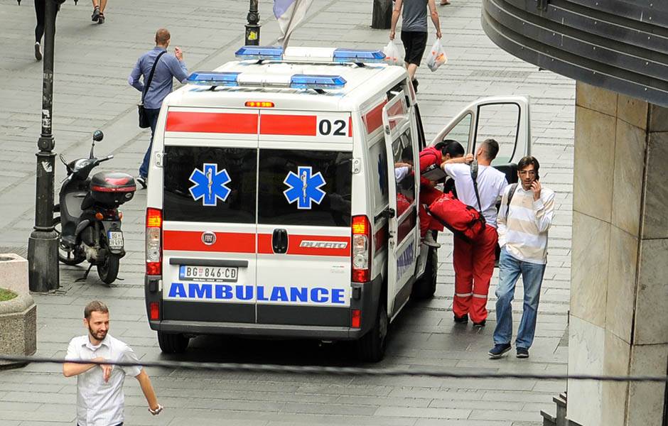  Novi Sad: Devojka ranjena u obraz 