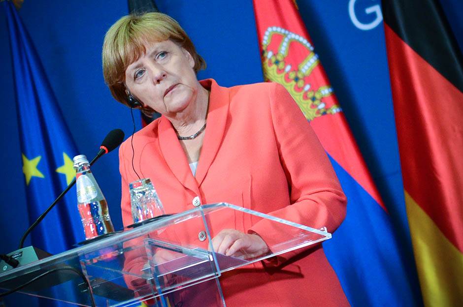 Merkel: Ne podizati zidove, EU će pomoći 