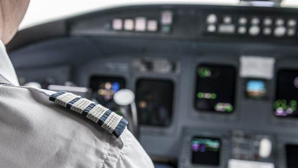  Pilot umro na letu Feniks-Boston 