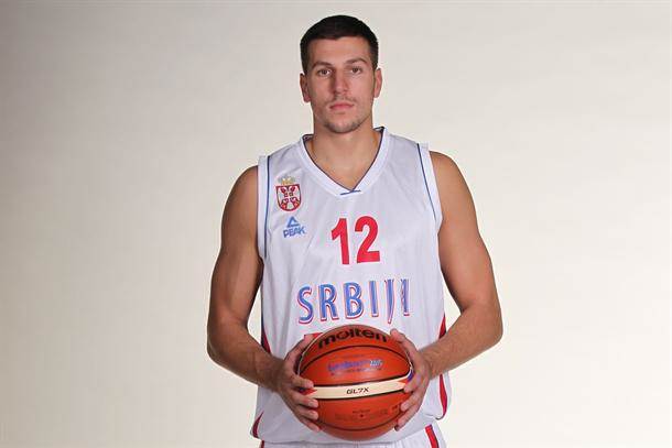 Dragan Milosavljević u punom treningu pred Eurobasket 