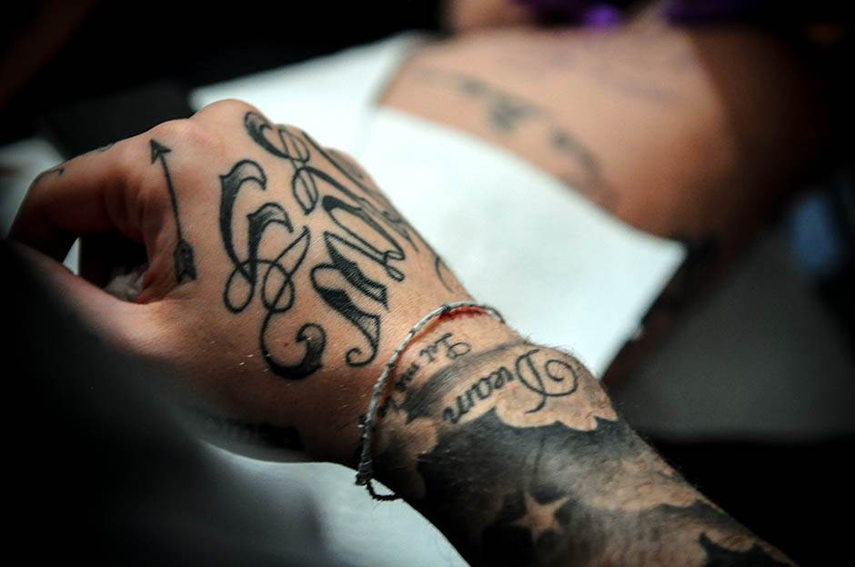  tetovaze tetoviranje male tetovaze najbrze izblede  