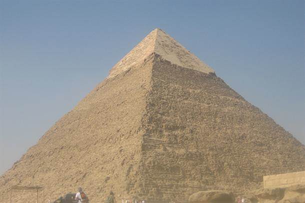  Egipat napad kod piramida u Gizi 