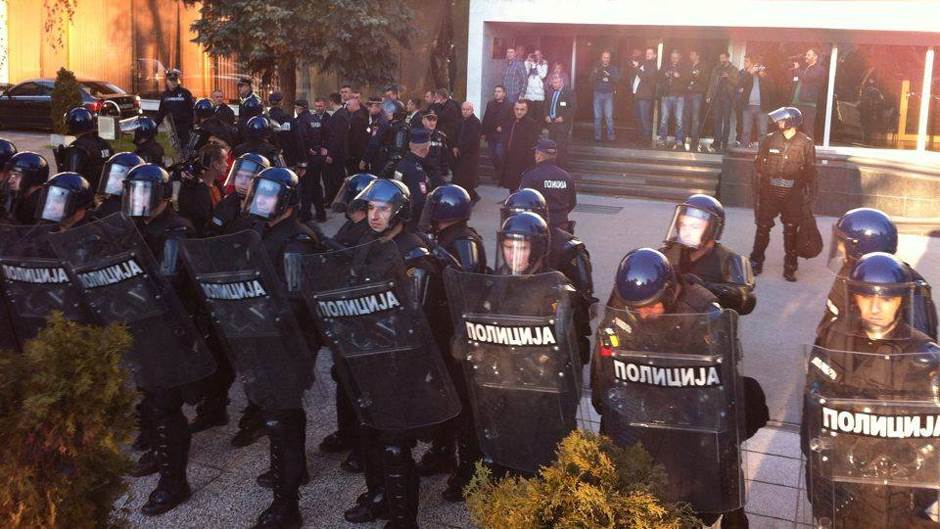  Protesti u Skupštini Srpske zbog zakona o radu 