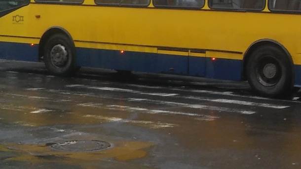  Autobus udario ženu na okretnici 