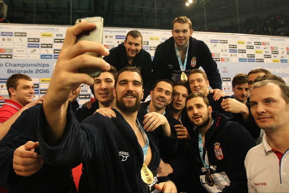  Vaterpolisti Srbije: Selfie sa zlatom! FOTO 